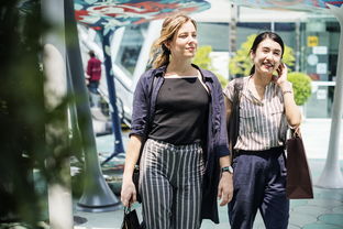 金秘书西服品牌，品质、风格、服务的完美结合