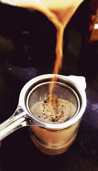 设计感十足的奶茶品牌店，打造时尚饮品新风尚