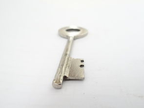选购钢材切割机，品牌和性能是关键